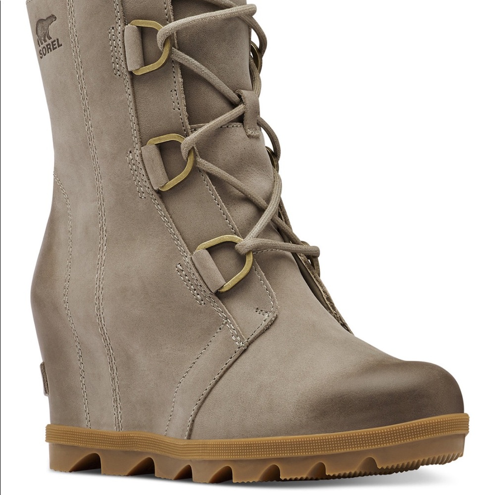 Sorel Joan of Arctic lug sole wedge boots